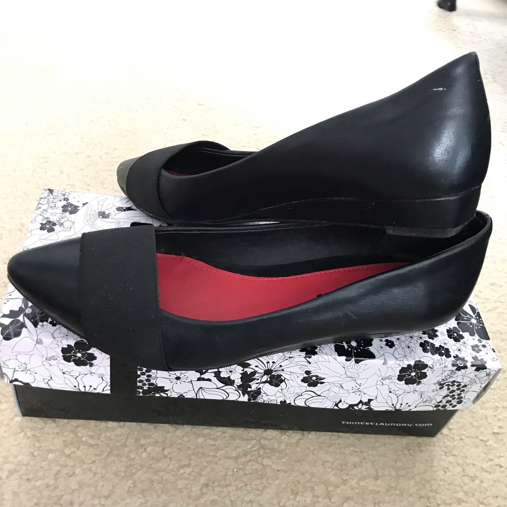 Chinese Laundry Sinclair Flats